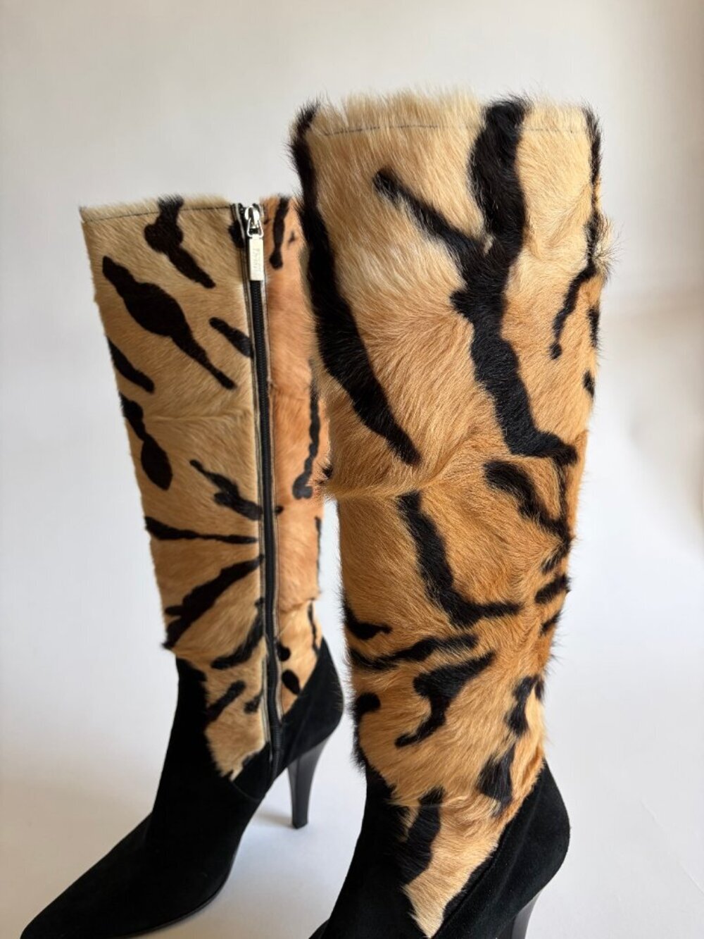 VINTAGE VERSACE FAUX FUR KNEE-HIGH BOOTS - Picture 2 of 10